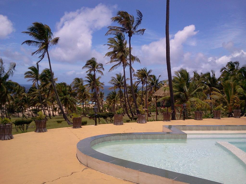 Blue Moon Beach Holiday Resort Inhambane Extérieur photo